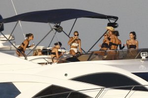 Devon Windsor, Olivia Culpo Sexy TheFappeningBlog.com 11.JPG