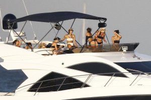 Devon Windsor, Olivia Culpo Sexy TheFappeningBlog.com 5.JPG