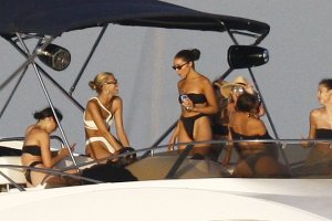 Devon Windsor, Olivia Culpo Sexy TheFappeningBlog.com 26.JPG