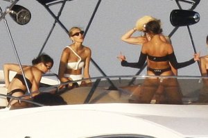 Devon Windsor, Olivia Culpo Sexy TheFappeningBlog.com 36.JPG