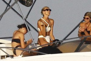 Devon Windsor, Olivia Culpo Sexy TheFappeningBlog.com 43.JPG