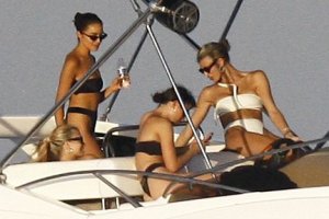 Devon Windsor, Olivia Culpo Sexy TheFappeningBlog.com 44.JPG