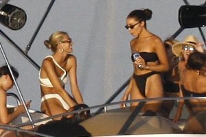 Devon Windsor, Olivia Culpo Sexy TheFappeningBlog.com 47.JPG