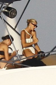 Devon Windsor, Olivia Culpo Sexy TheFappeningBlog.com 51.JPG