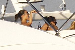 Devon Windsor, Olivia Culpo Sexy TheFappeningBlog.com 55.JPG