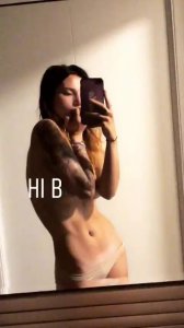 Bella Thorne Sexy Topless TheFappeningBlog.com 20.jpg