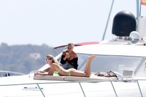 Chiara Ferragni Sexy TheFappeningBlog.com 2.jpg