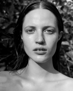 Julia Banas Nude TheFappeningBlog.com 3.jpg