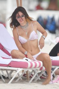 Bella Thorne Sexy TheFappeningBlog.com 91.jpg