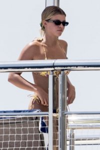 Sofia Richie Sexy TheFappeningBlog.com 3.jpg