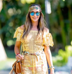 Courtney Sixx Braless 29.jpg