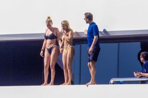 Sofia Richie, Anastasia Karanikolaou Sexy TheFappeningBlog.com 7.jpg