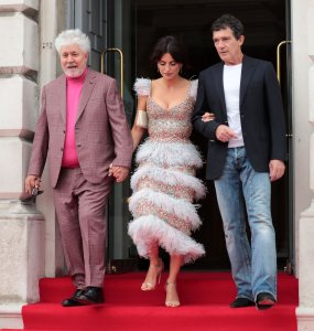 Penelope Cruz Sexy TheFappeningBlog.com 4.jpg