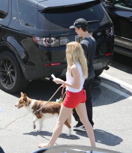 Elle Evans Sexy TheFappeningBlog.com 17.JPG