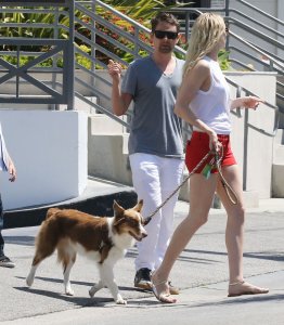 Elle Evans Sexy TheFappeningBlog.com 28.JPG