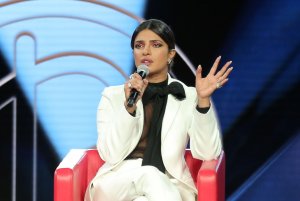Priyanka Chopra Sexy TheFappeningBlog.com 25.jpg