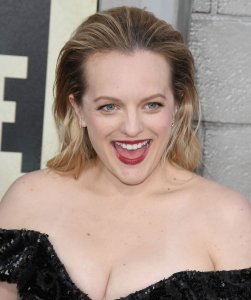 Elisabeth Moss Sexy TheFappeningBlog.com 3.jpg