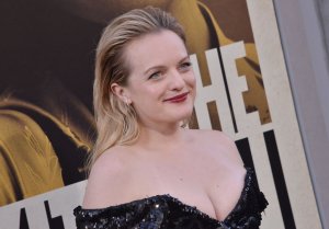 Elisabeth Moss Sexy TheFappeningBlog.com 15.jpg