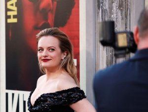 Elisabeth Moss Sexy TheFappeningBlog.com 32.JPG