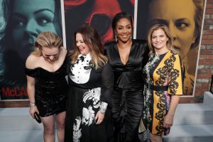 Elisabeth Moss Sexy TheFappeningBlog.com 123.jpg