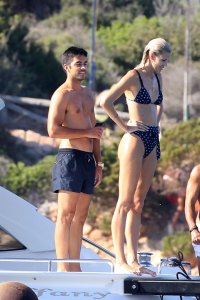 Devon Windsor Sexy TheFappeningBlog.com 20.jpg