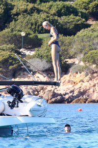 Devon Windsor Sexy TheFappeningBlog.com 24.jpg