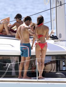 David Charvets mystery brunette TheFappeningBlog.com 34.jpg