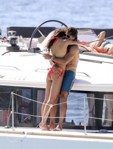 David Charvets mystery brunette TheFappeningBlog.com 41.jpg