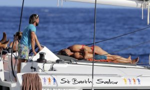 David Charvets mystery brunette TheFappeningBlog.com 68.jpg