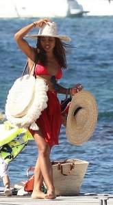 Emma Thynn Sexy TheFappeningBlog.com 47.jpg