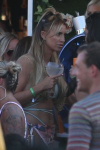 Ferne McCann TheFappeningBlog.com 12.jpg