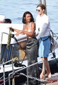 Elisa Johnson Sexy TheFappeningBlog.com 9.jpg