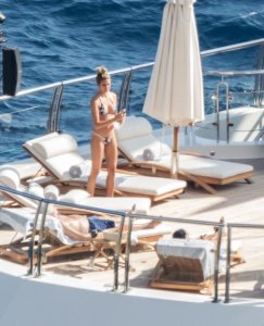 Shayna Terese Taylor Sexy TheFappeningBlog.com 13.jpg