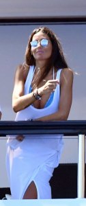 Elisabetta Gregoraci Sexy TheFappeningBlog.com 2.jpg