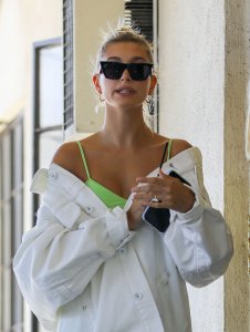 Hailey Baldwin Sexy TheFappeningBlog.com 1.jpg