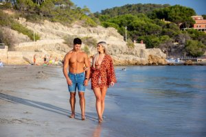 Belle Hassan Sexy TheFappeningBlog.com 2.jpg