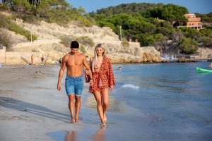 Belle Hassan Sexy TheFappeningBlog.com 4.jpg