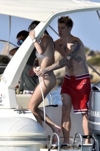 Bella Thorne Sexy TheFappeningBlog.com 49.jpg