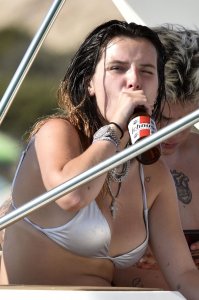 Bella Thorne Sexy TheFappeningBlog.com 64.jpg