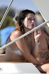 Bella Thorne Sexy TheFappeningBlog.com 29.jpg