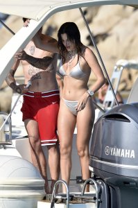 Bella Thorne Sexy TheFappeningBlog.com 45.jpg