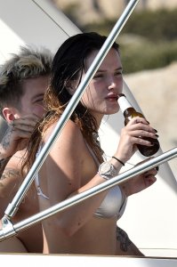 Bella Thorne Sexy TheFappeningBlog.com 60.jpg