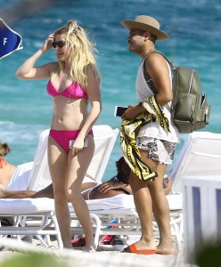 Ellie Goulding in a Bikini 7.jpg