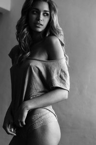 April Love Geary Nude Sexy TheFappeningBlog.com 83.jpg