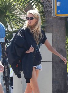 Stella Maxwell Sexy Pussy or Not TheFappeningBlog.com 15.JPG