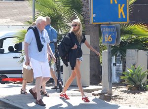 Stella Maxwell Sexy Pussy or Not TheFappeningBlog.com 16.JPG