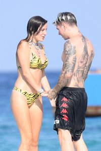 Bella Thorne Sexy TheFappeningBlog.com 4.jpg