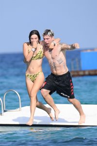 Bella Thorne Sexy TheFappeningBlog.com 1.jpg