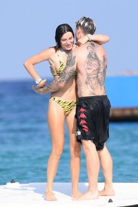 Bella Thorne Sexy TheFappeningBlog.com 6.jpg