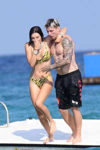 Bella Thorne Sexy TheFappeningBlog.com 8.jpg